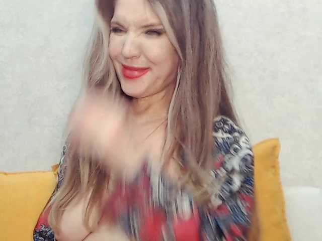 Drakulaura1 — live female cam