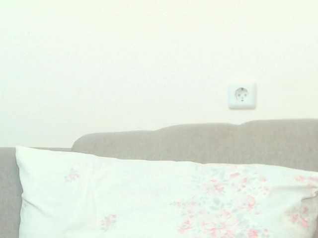 Drakulaura1's BongaCams show and profile