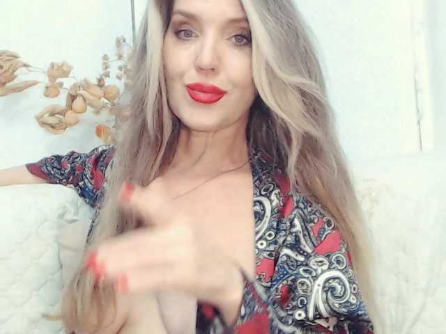 Drakulaura1 live cam on BongaCams