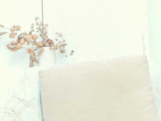 Drakulaura1 live cam on BongaCams