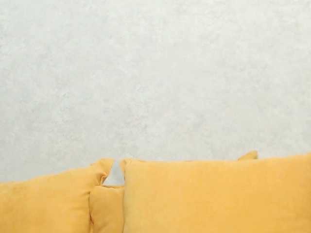 Drakulaura1 live cam on BongaCams