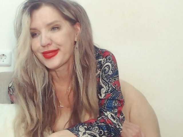 drakulaura1 live sex show