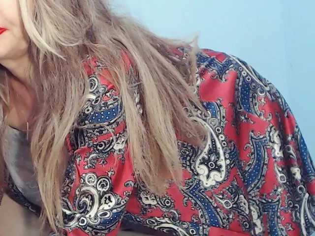 Drakulaura1 live cam on BongaCams