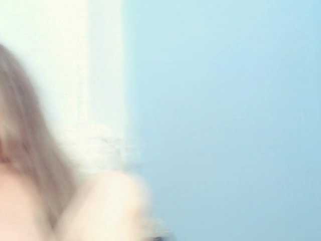 Drakulaura1 live cam on BongaCams