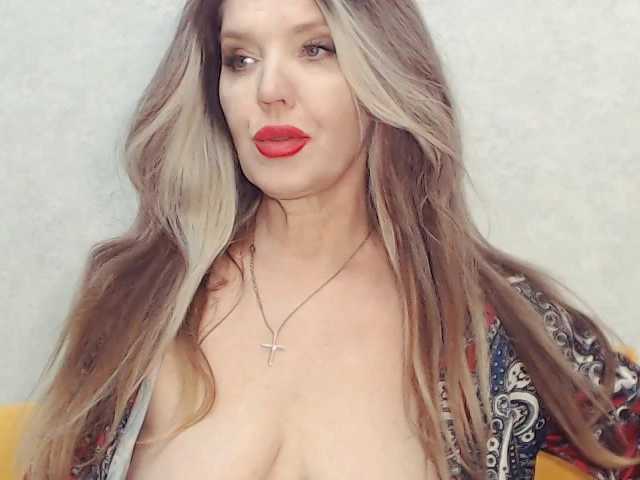 Drakulaura1 live cam preview