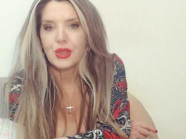 drakulaura1 cam belle