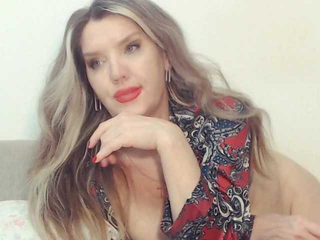 drakulaura1 online