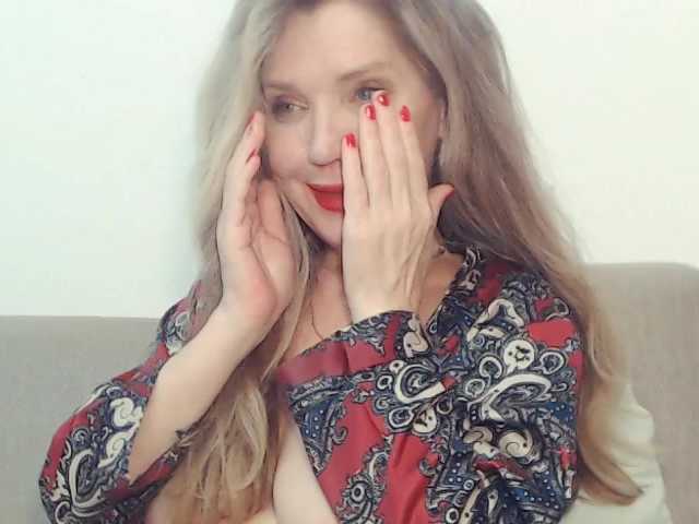 drakulaura1 cam belle