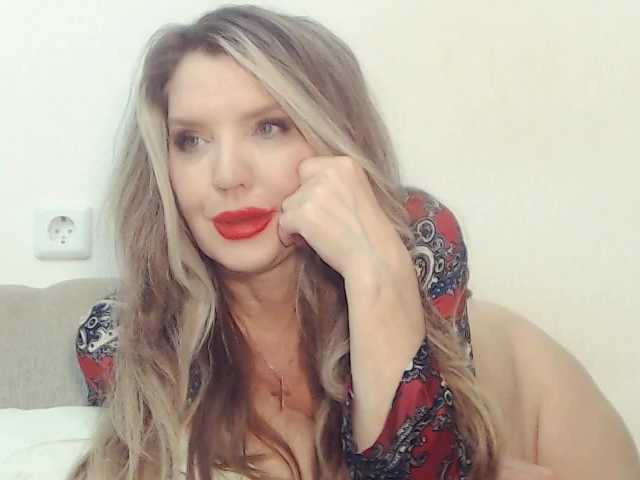 drakulaura1 live sex