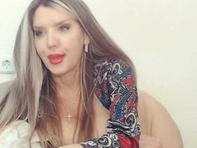 drakulaura1 cam belle