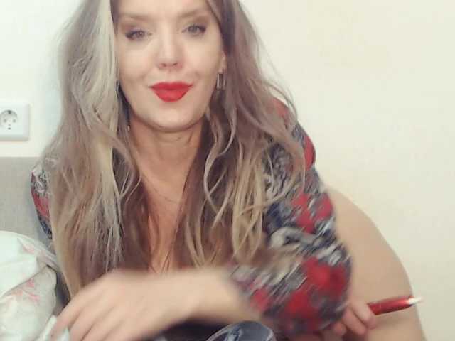 drakulaura1 live sex show