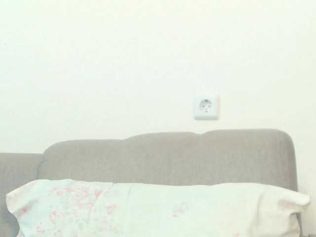 Drakulaura1 live cam on BongaCams