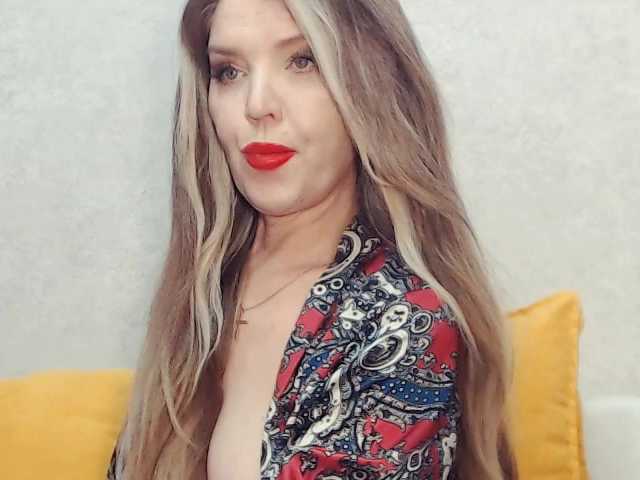 Drakulaura1 live cam preview