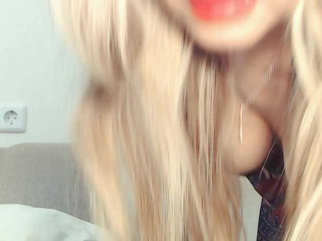 drakulaura1 cam belle