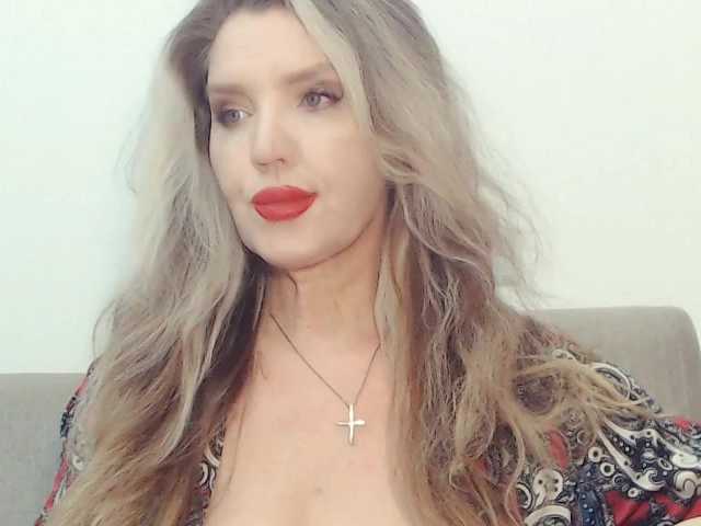 drakulaura1 live sex show