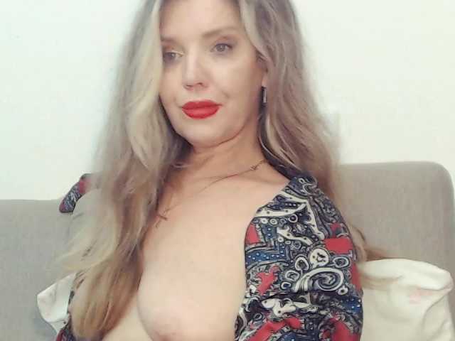 drakulaura1 online