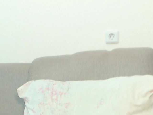 Drakulaura1 live cam on BongaCams