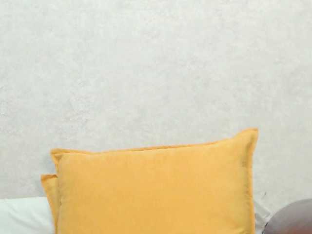 Drakulaura1 live cam on BongaCams