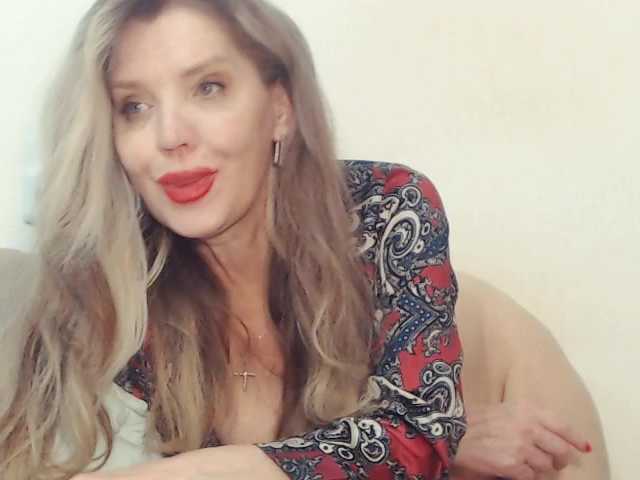 drakulaura1 cam belle