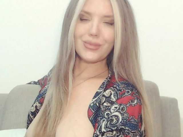 drakulaura1 cam belle