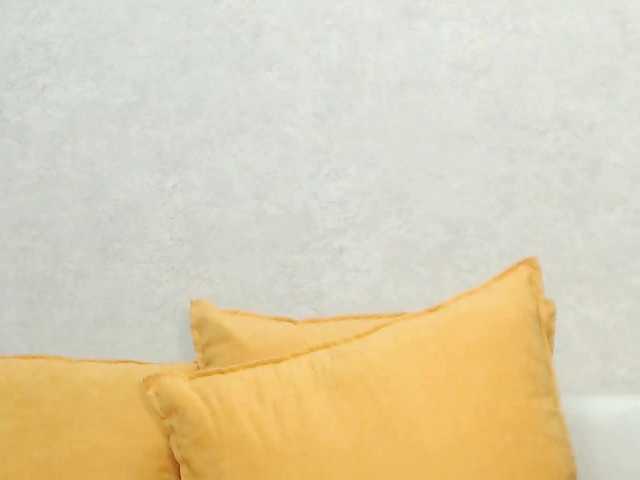 Drakulaura1 live cam on BongaCams