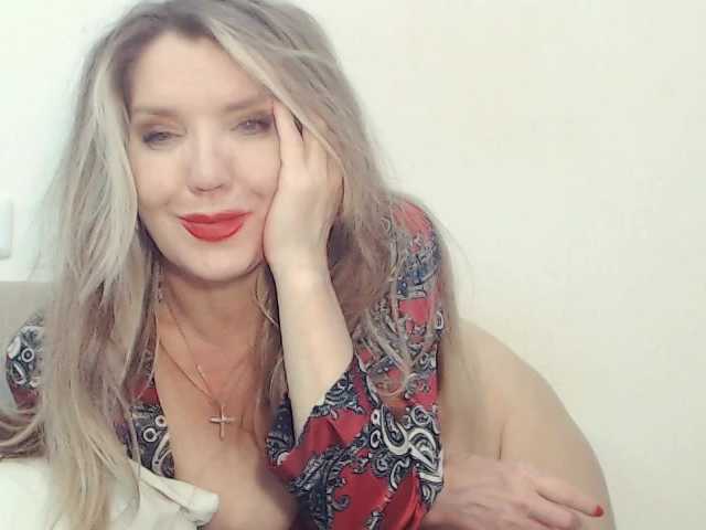 drakulaura1 live sex show