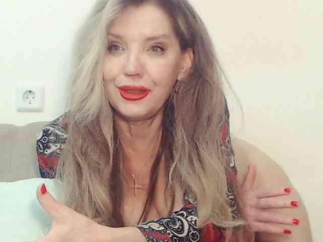 Drakulaura1 webcam