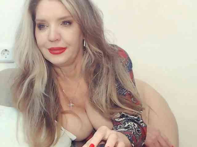 Drakulaura1 webcam