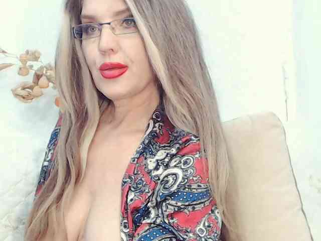 Drakulaura1 webcam