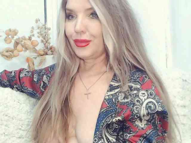 Drakulaura1 webcam