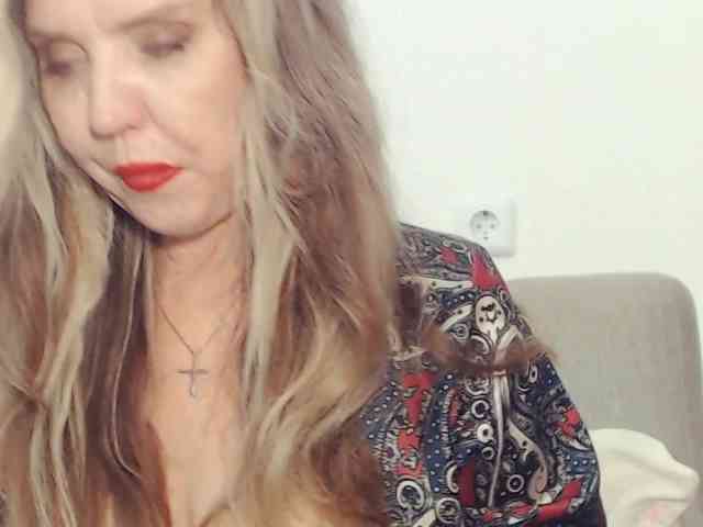 Drakulaura1 webcam