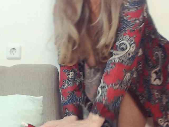 Drakulaura1 webcam