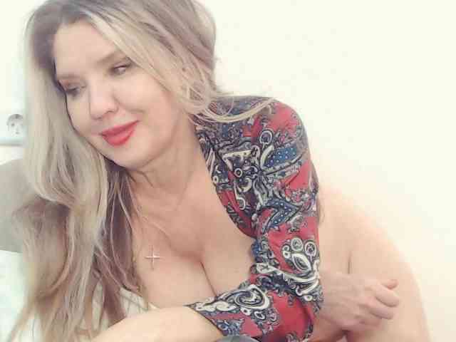 Drakulaura1 webcam