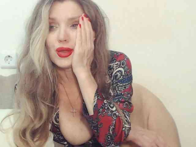 Drakulaura1 webcam