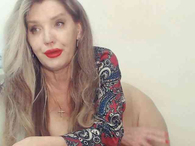 Drakulaura1 Sex Cam Show