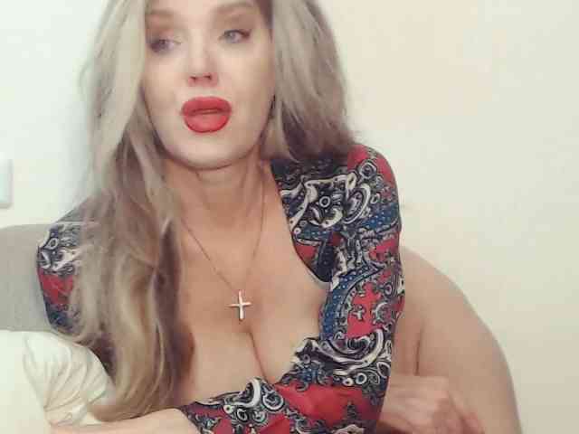 Drakulaura1 Sex Cam Show