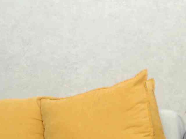 Drakulaura1 Live Webcam on BongaCams