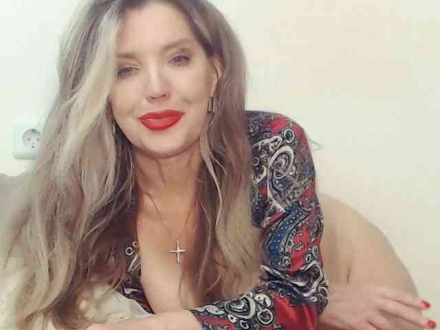 Drakulaura1 webcam