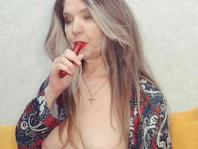 Drakulaura1 webcam