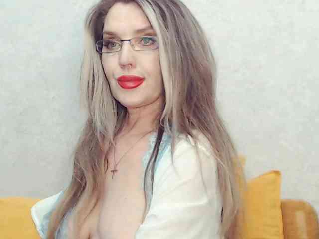Drakulaura1 webcam