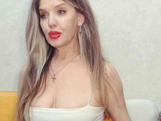 Drakulaura1 webcam