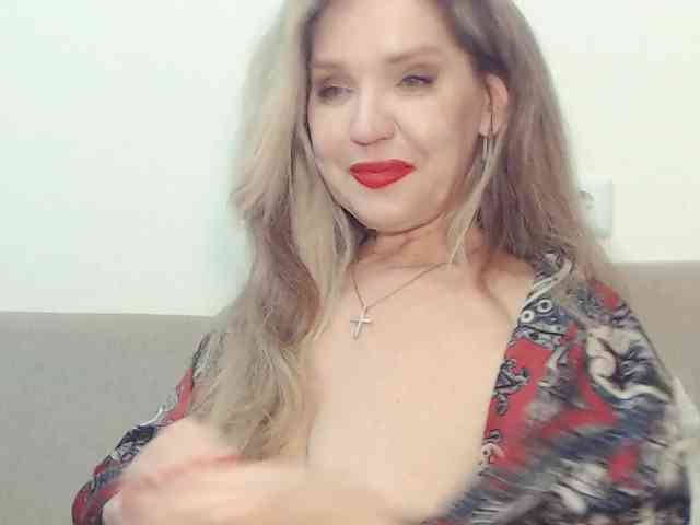 Drakulaura1 webcam