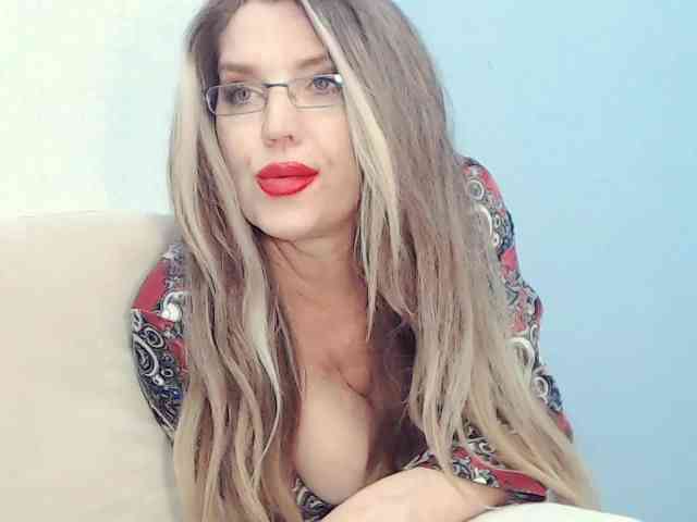 Drakulaura1 webcam