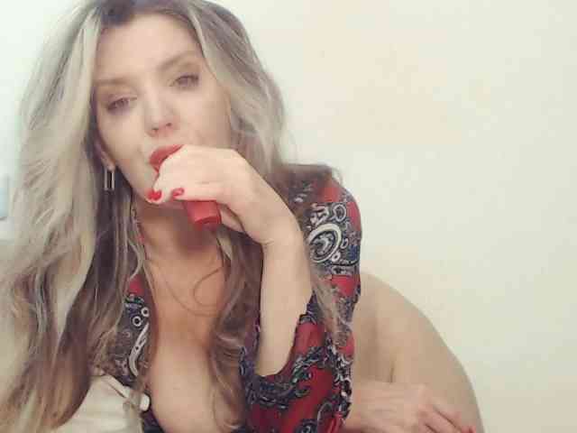Drakulaura1 webcam