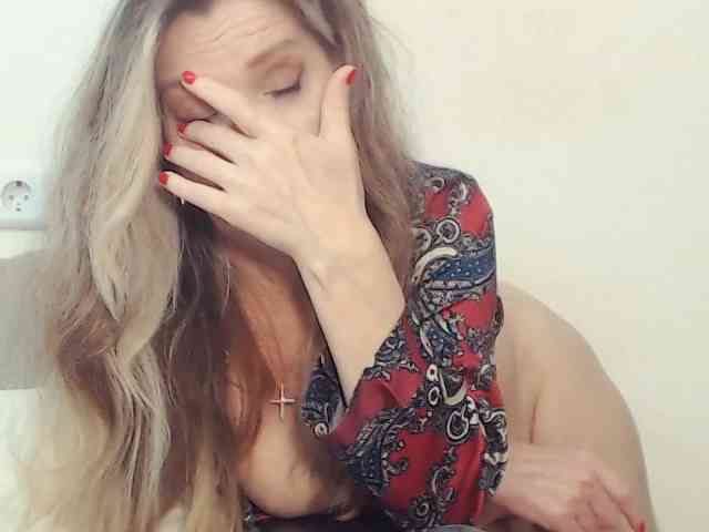 Drakulaura1 webcam