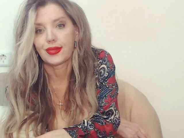 Drakulaura1 Sex Cam Show