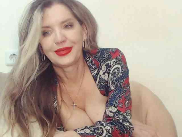 Drakulaura1 Sex Cam Show