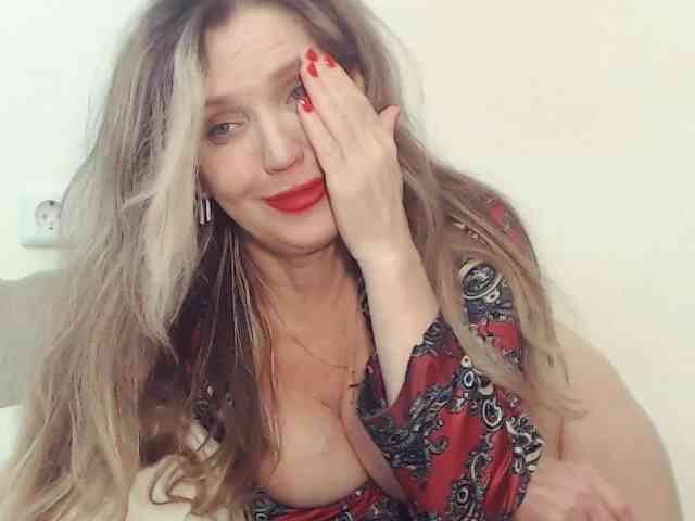 Drakulaura1 Sex Cam Show