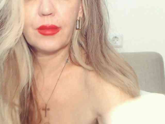 Drakulaura1 webcam