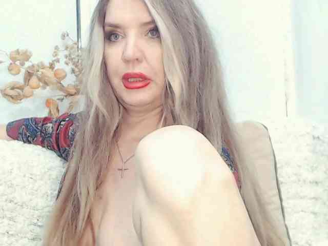 Drakulaura1 webcam